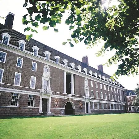 De Vere Devonport House Hotel 4*