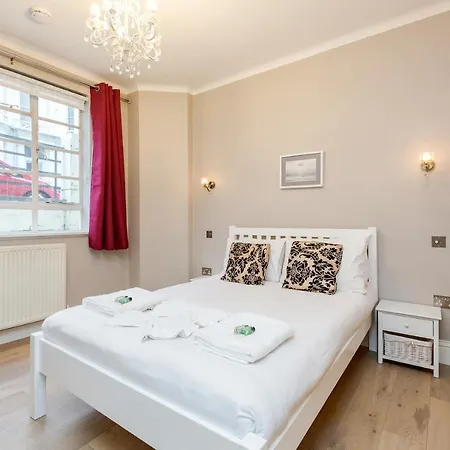 72 Hatherley Court