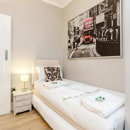 Apartment 72 Hatherley Court *