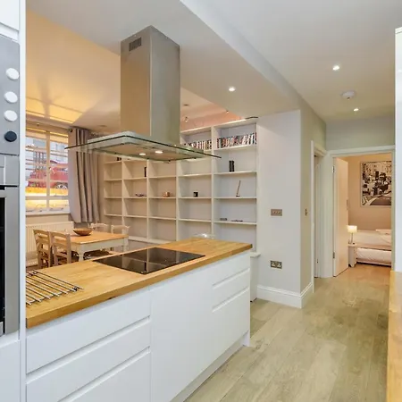 Apartment 72 Hatherley Court