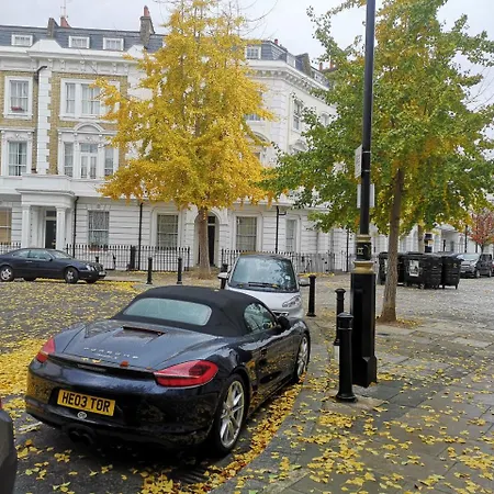 Victoria Style Flat Near Victoria Station Homestay
