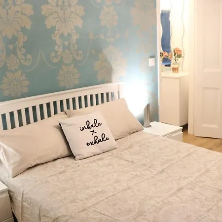 Victoria Style Flat Near Victoria Station Homestay *