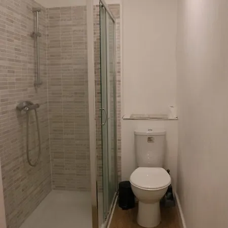Homestay Victoria Style Flat Near Victoria Station London