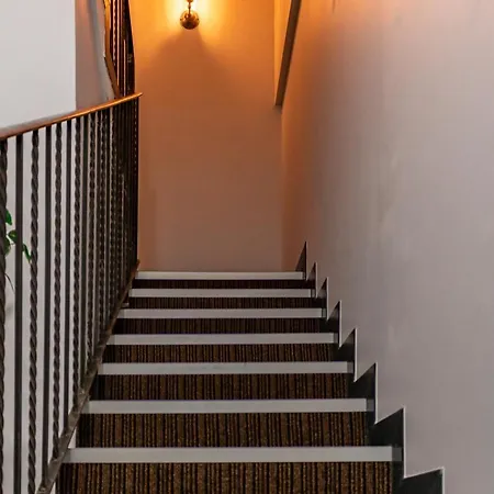 Airport Hotel London