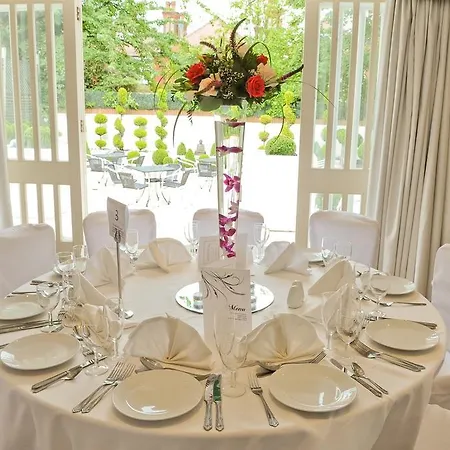Hotel Raglan 3*