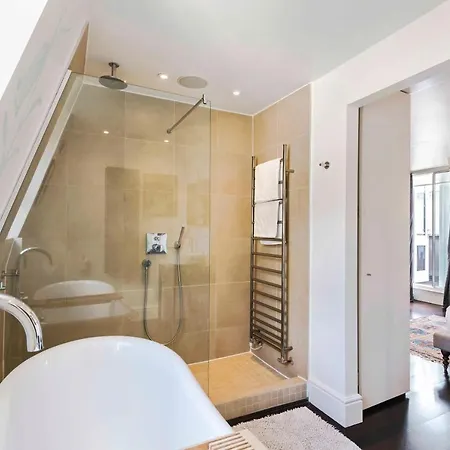 The Museum Apartment By H House *