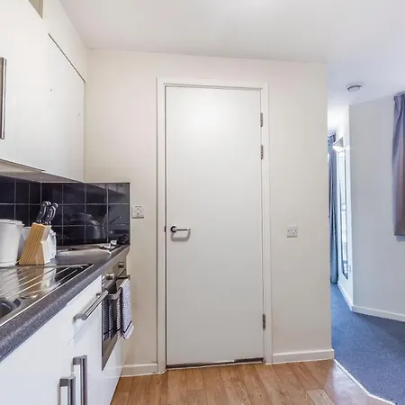 Ensuite Rooms, Southwark - Sk *
