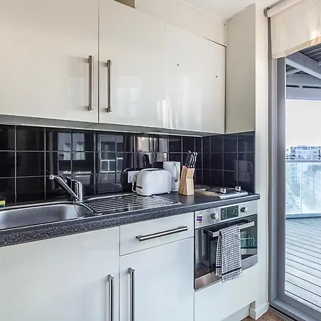 Ensuite Rooms, Southwark - Sk *