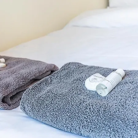 Ensuite Rooms, Southwark - Sk