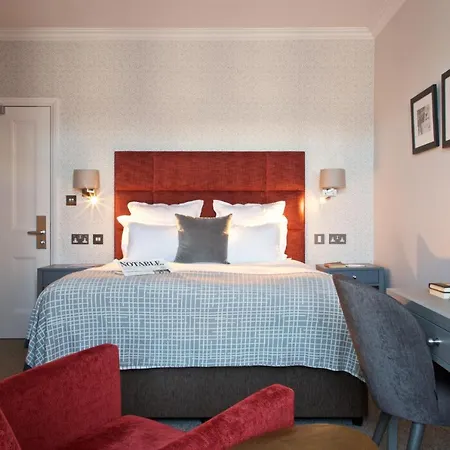 54 Queen's Gate 4*