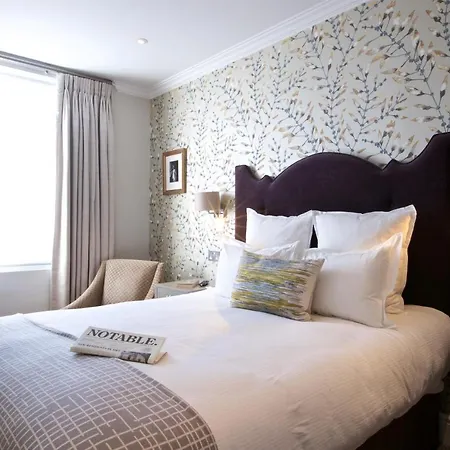 Hotel 54 Queen's Gate