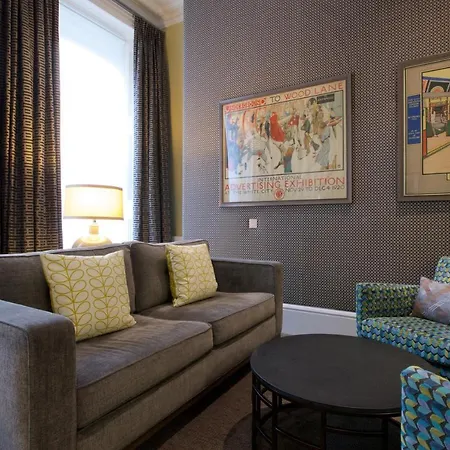 54 Queen's Gate 4* Londýn