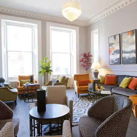 Hotel 54 Queen's Gate 4*