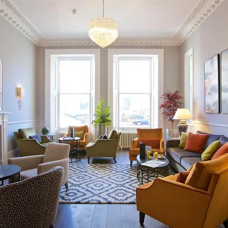 54 Queen's Gate Hotel 4*