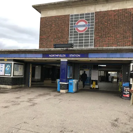 Western Northfields Ealing