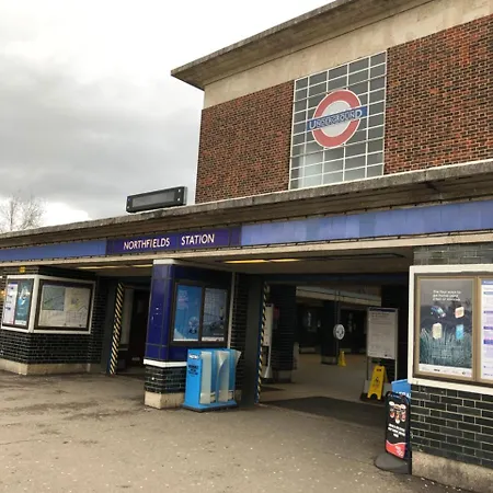 Western Northfields Ealing London