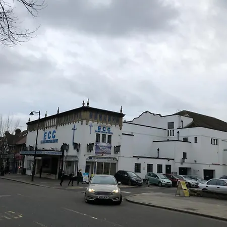 Western Northfields Ealing Hotel