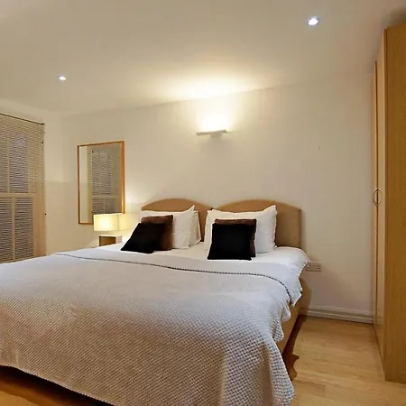 Lexham Gardens By Mayfair Apartment *
