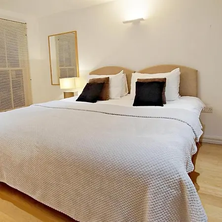 Lexham Gardens By Mayfair Apartment *