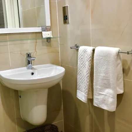 Goodmayes Hotel 3*