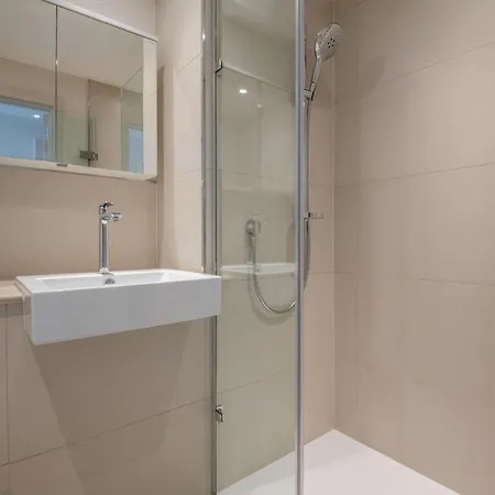 Modern Family Close To Victoria Station By Underthedoormat * London