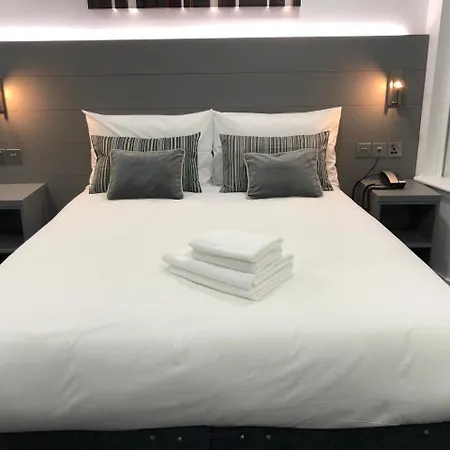 Goodmayes Hotel Ilford