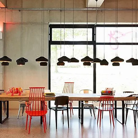 Moxy Excel Hotel
