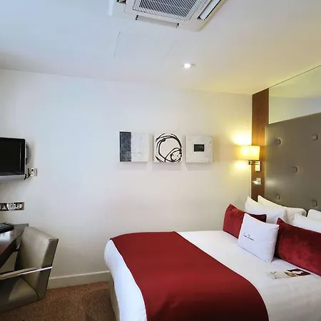 Doubletree By Hilton - West End Szálloda 4*