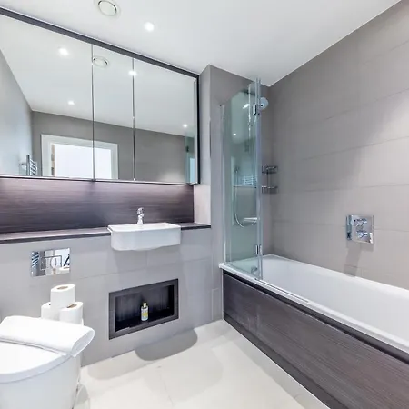 Apartment Stylish Near Central Free Wifi London