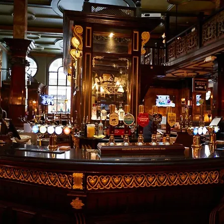 Counting House 4*