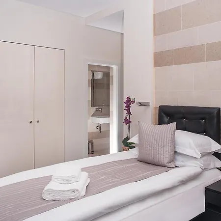 Nox Golders Hotel apartamentowy