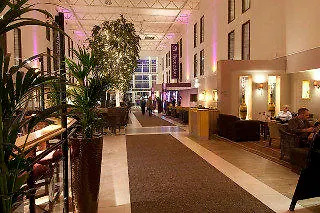 Premier London Heathrow Airport T2 & T3 - Bath Road