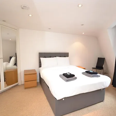 Paddington House Apartment