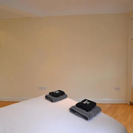 Paddington House Apartment