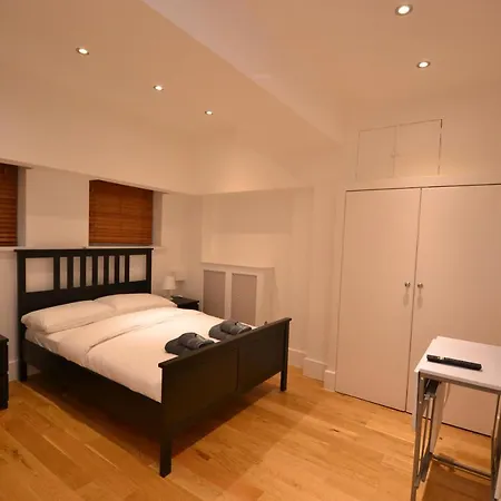 Marble Arch Apartment