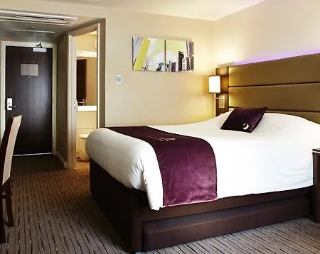 Premier Kew Bridge 3*