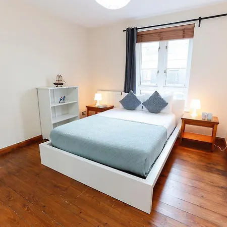 Hyde Park Apartment