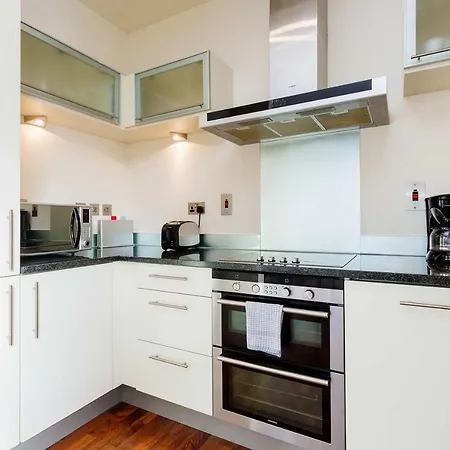 Oyo Canary Wharf Residences Apartment