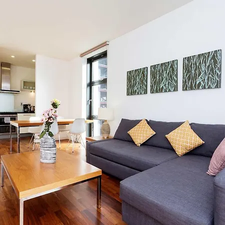 Oyo Canary Wharf Residences Apartment
