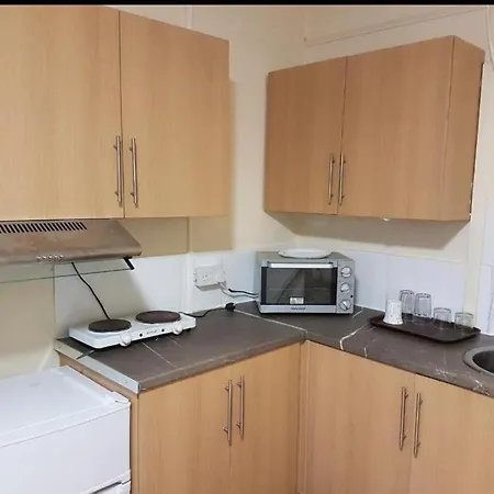 Hotel apartamentowy Ealing Broadway Guest House Londyn