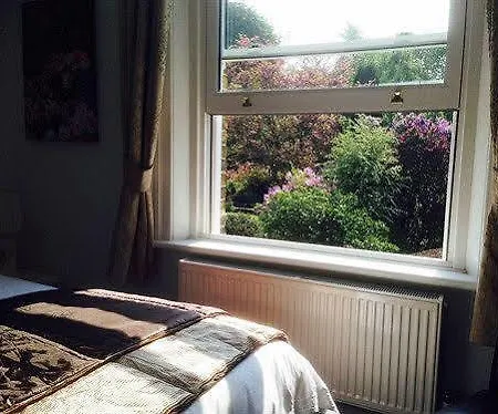 Croham Park - Free Parking & Wi-fi Bed & Breakfast