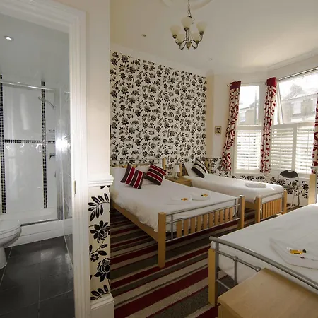 Royal 2 Hammersmith Pensjonat 3*