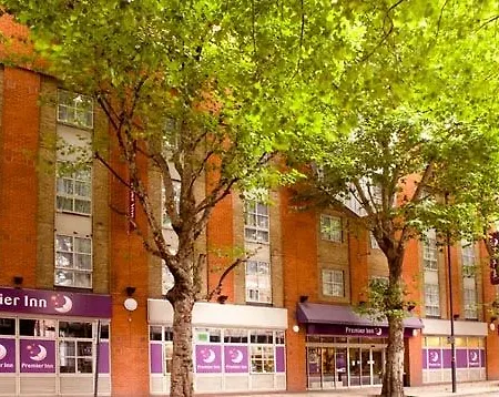 Premier Tower Bridge Szálloda 3*