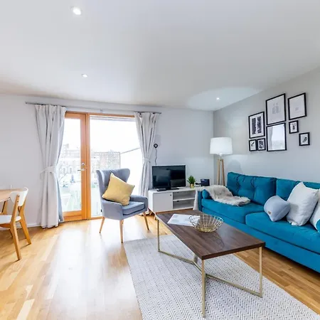 2 Bed Cozy Apartment In Euston Station Free Wifi * London
