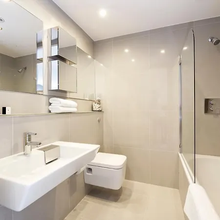 Templeton Place By Supercity 4*