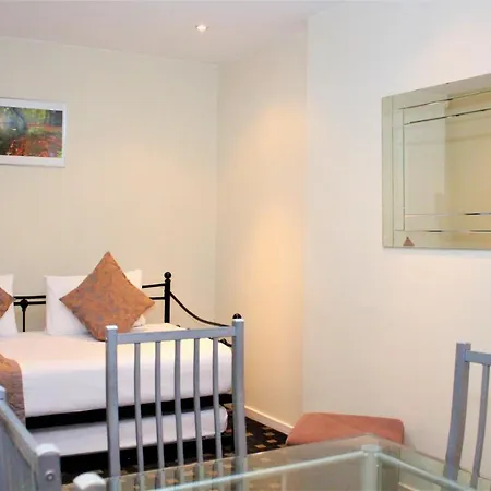 Grand Plaza Serviced Londyn