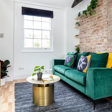 Cuckooz Bloomsbury Apartment