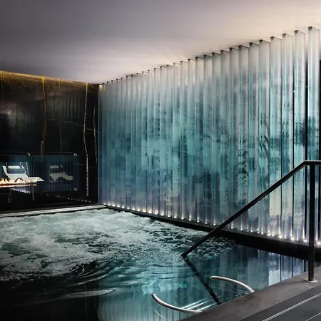 Otel Corinthia Londra