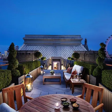 Corinthia Otel