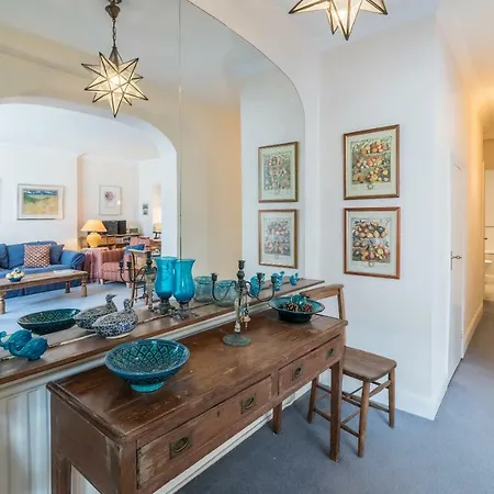 44a Palace Gardens Terrace London